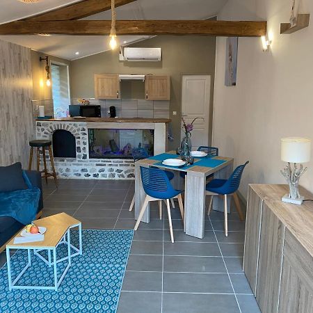 Les 4 Seasons, Agreable Gite Avec Terrasse Et Jardin La Croix Bigot Eksteriør bilde