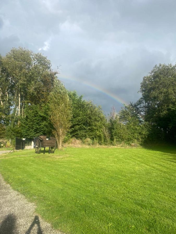 Les 4 Seasons, Agreable Gite Avec Terrasse Et Jardin La Croix Bigot Eksteriør bilde