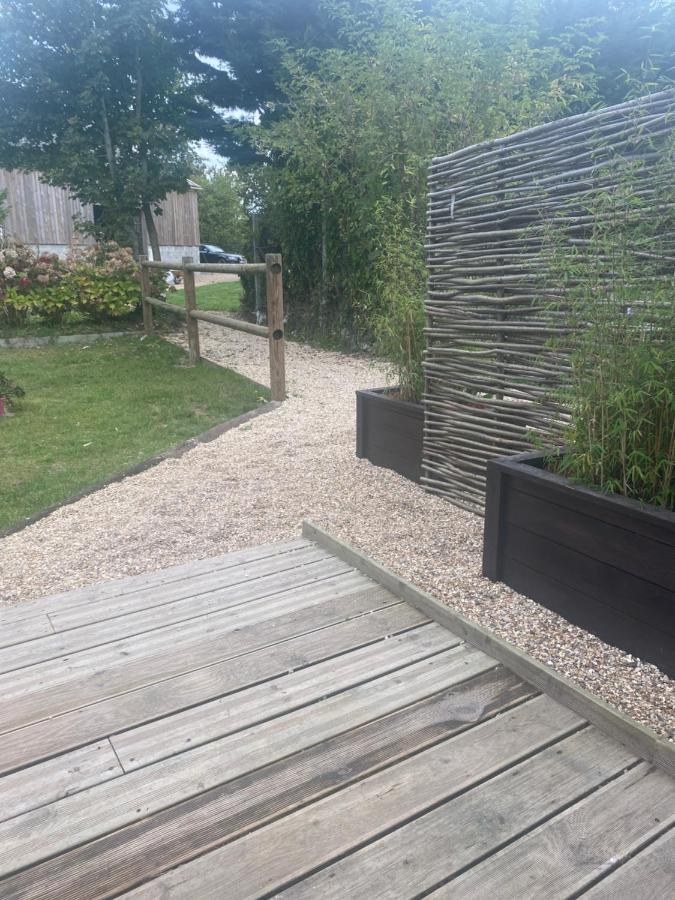 Les 4 Seasons, Agreable Gite Avec Terrasse Et Jardin La Croix Bigot Eksteriør bilde